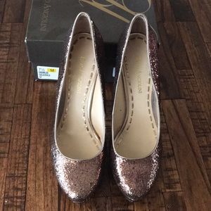 💕💕Bronze Glitter Heels 👠